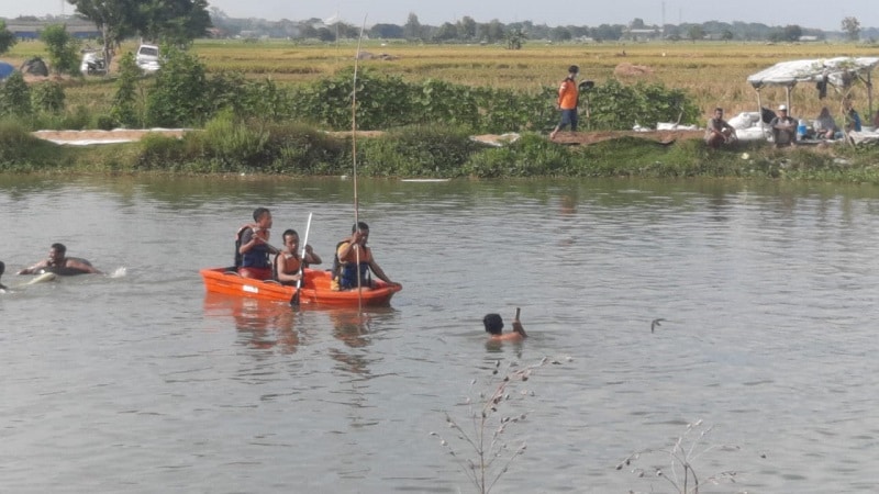 Anak Tenggelam di Desa Budur Cirebon, Mandi di Kolam, Tidak Bisa Berenang, Masih Dicari
