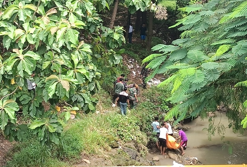 Pulang Mancing, Nemu Mayat di Sungai Soka Plumbon