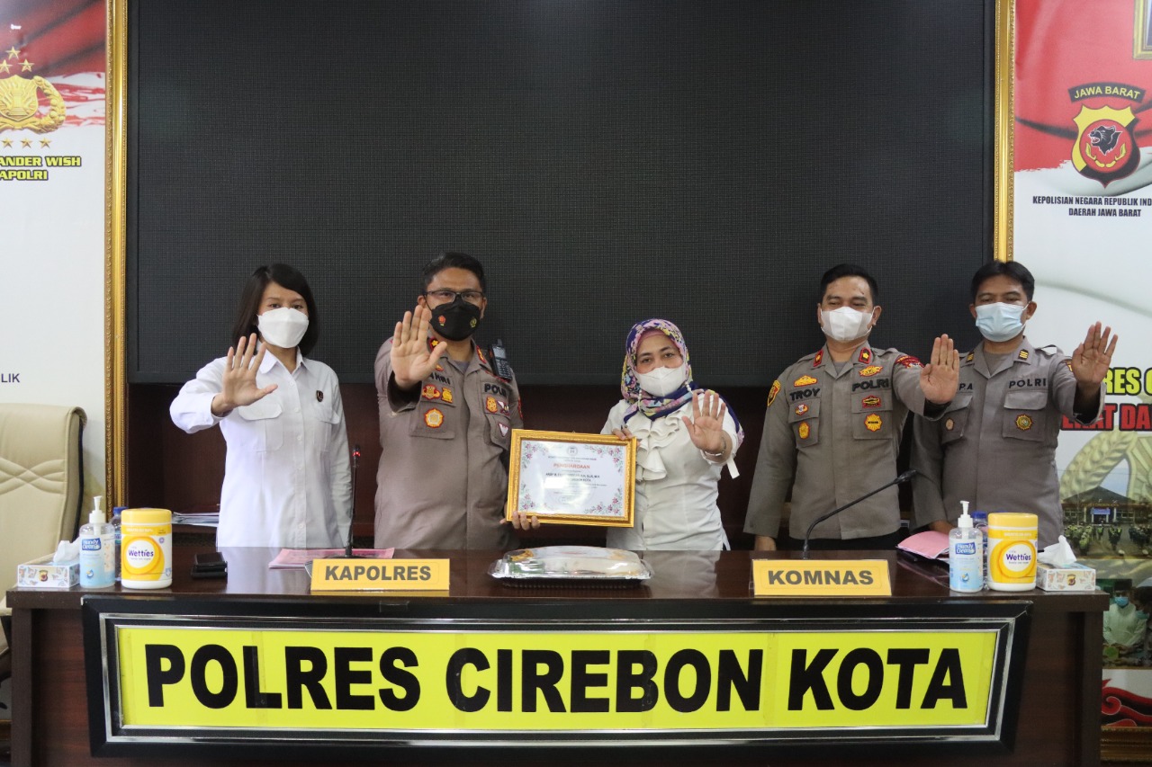 Kapolres Ciko AKBP M Fahri Siregar Dapat Penghargaan dari Komnas Perlindungan Anak Cirebon Raya