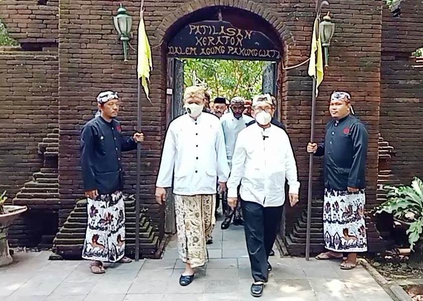 Napak Tilas Sejarah Berdirinya Cirebon, Bupati Imron: Kami Mengalap Berkah