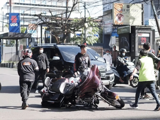 Viral Dianiaya Pengendara Moge di Bandung, Kepala Diheden, Kaki Ditendang