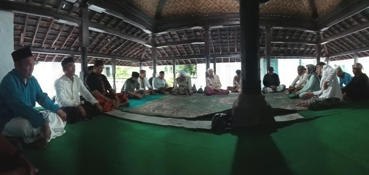 Keraton Kasepuhan Cirebon Gelar Tradisi Ruwahan Nisfu Syaban