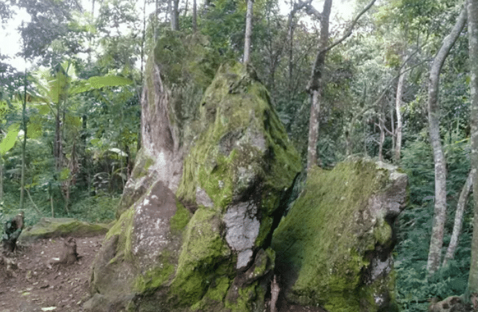 Pancer Gunung Ciremai di Desa Sadamantra, Ada Batu Jangkung sampai Miniatur Kawah