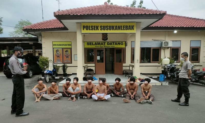 Tawuran Pelajar di Cirebon Nyaris Terjadi, 10 Siswa SMP Bawa Celurit, Diamankan Polsek Susukan Lebak