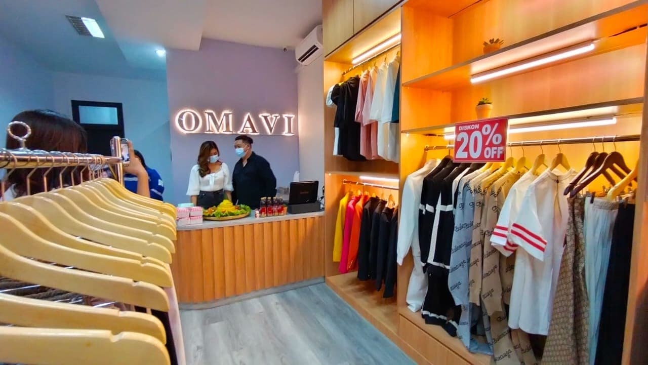 Grand Opening sambil Berbagi Rezeki, Omavi Fashion Tawarkan Busana Wanita Kekinian