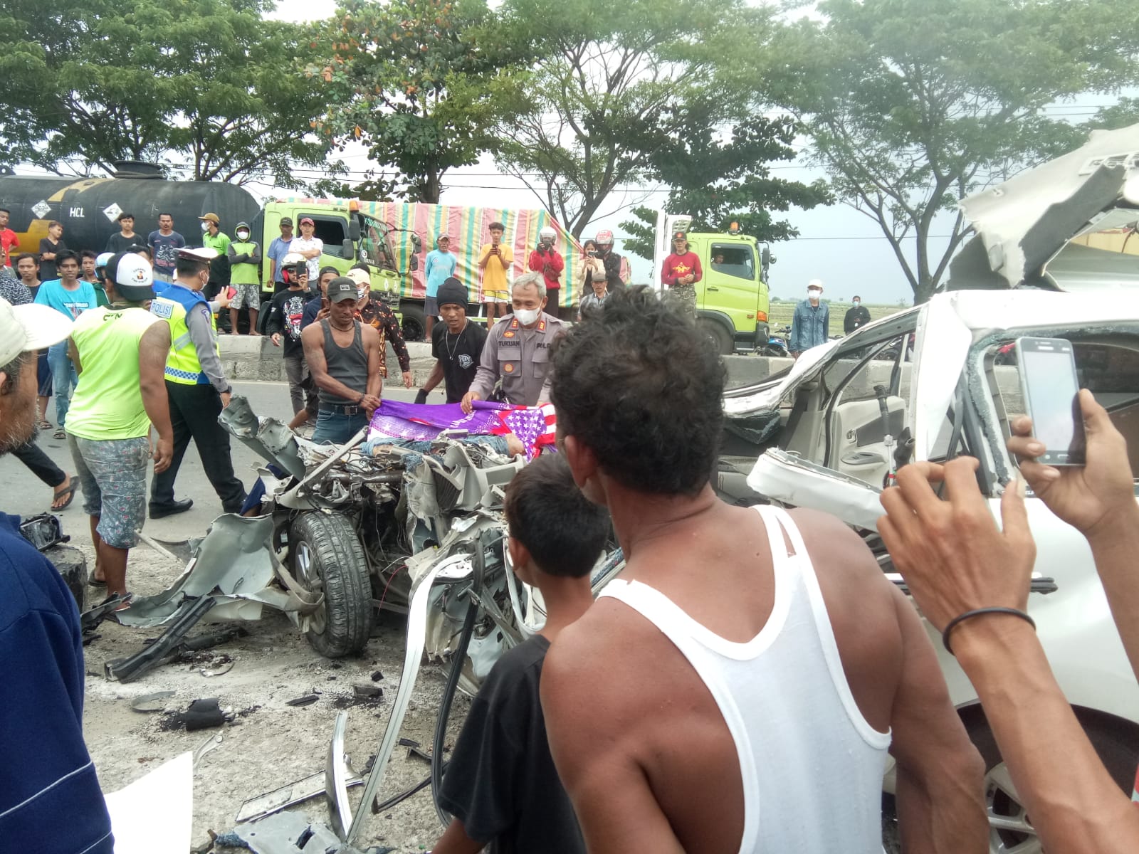 Kecelakaan di Jalur Pantura Cirebon, Berikut Fakta-fakta Kejadian