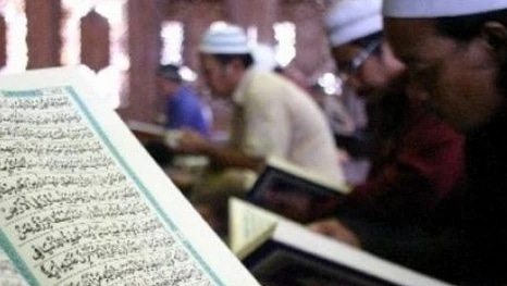 Dibalik Kisah Tadarus, Membaca Alquran Selama Bulan Ramadan