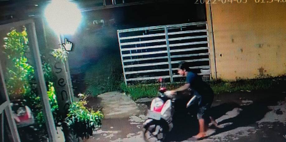 Pencurian Sepeda Motor di BTN Griya Mertapada Terekam CCTV, Segera Kembalikan atau Lebaran Dipenjara