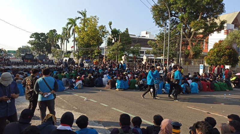 Update Terbaru Demo Mahasiswa di Cirebon, Duduk Bareng, Negosiasi dengan Polisi