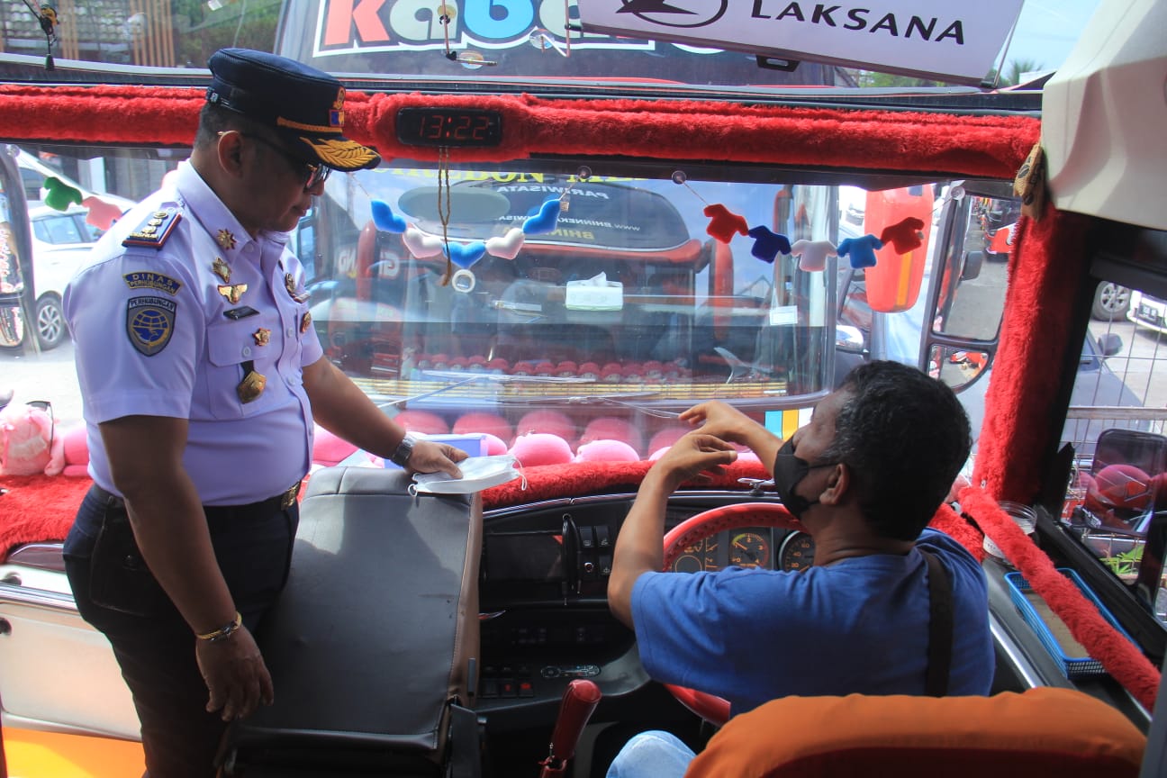 Jelang Mudik, Sejumlah Bus Jalani Ramcek