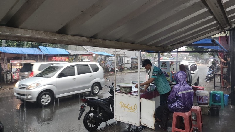 Hujan Angin di Cirebon, BMKG Sebut Hari Ini Masih Berpotensi Terjadi, Waspadalah