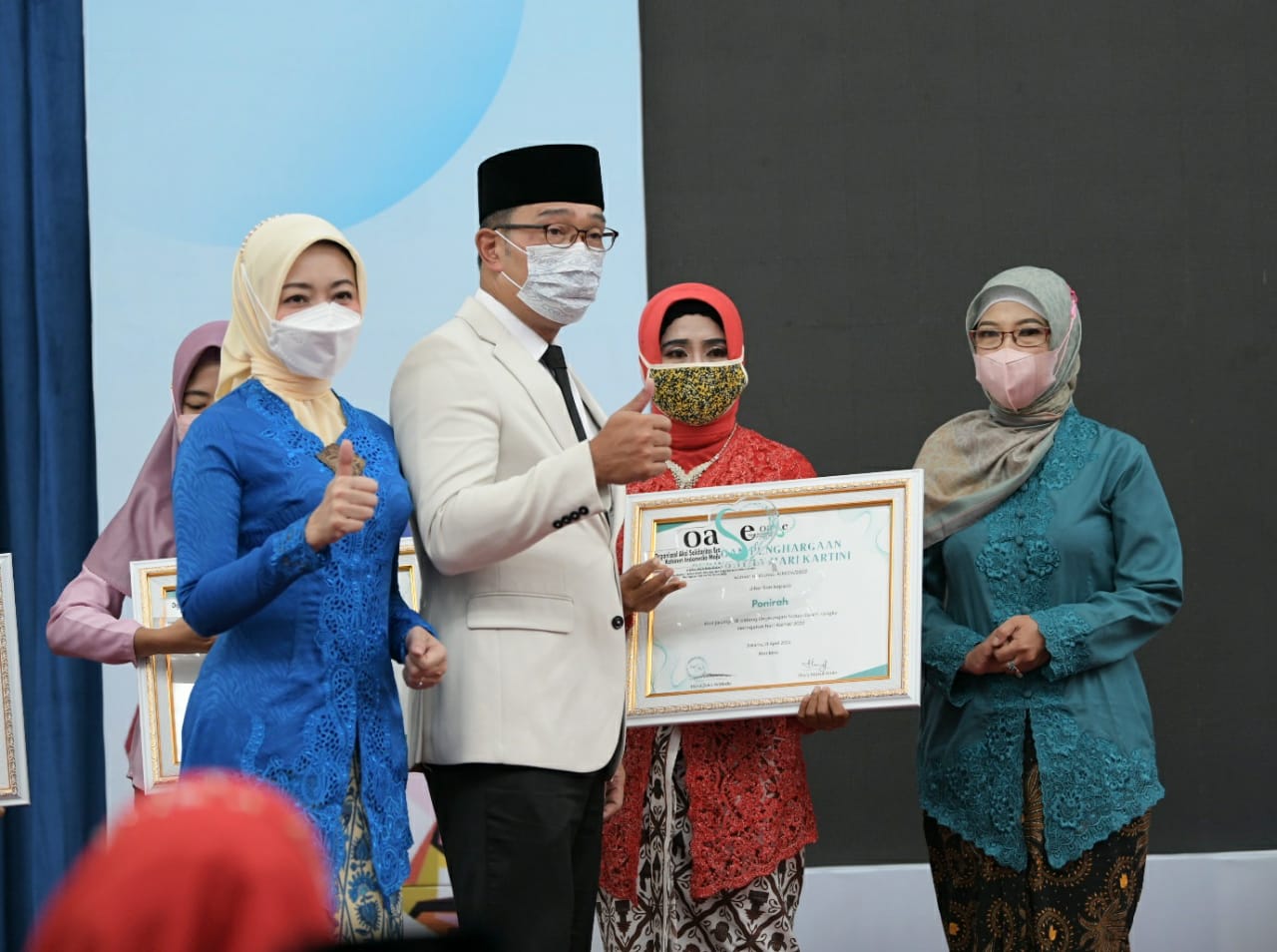 Peringati Hari Kartini, Ridwan Kamil Beri Penghargaan Bagi 27 Pahlawan Perempuan di Jawa Barat