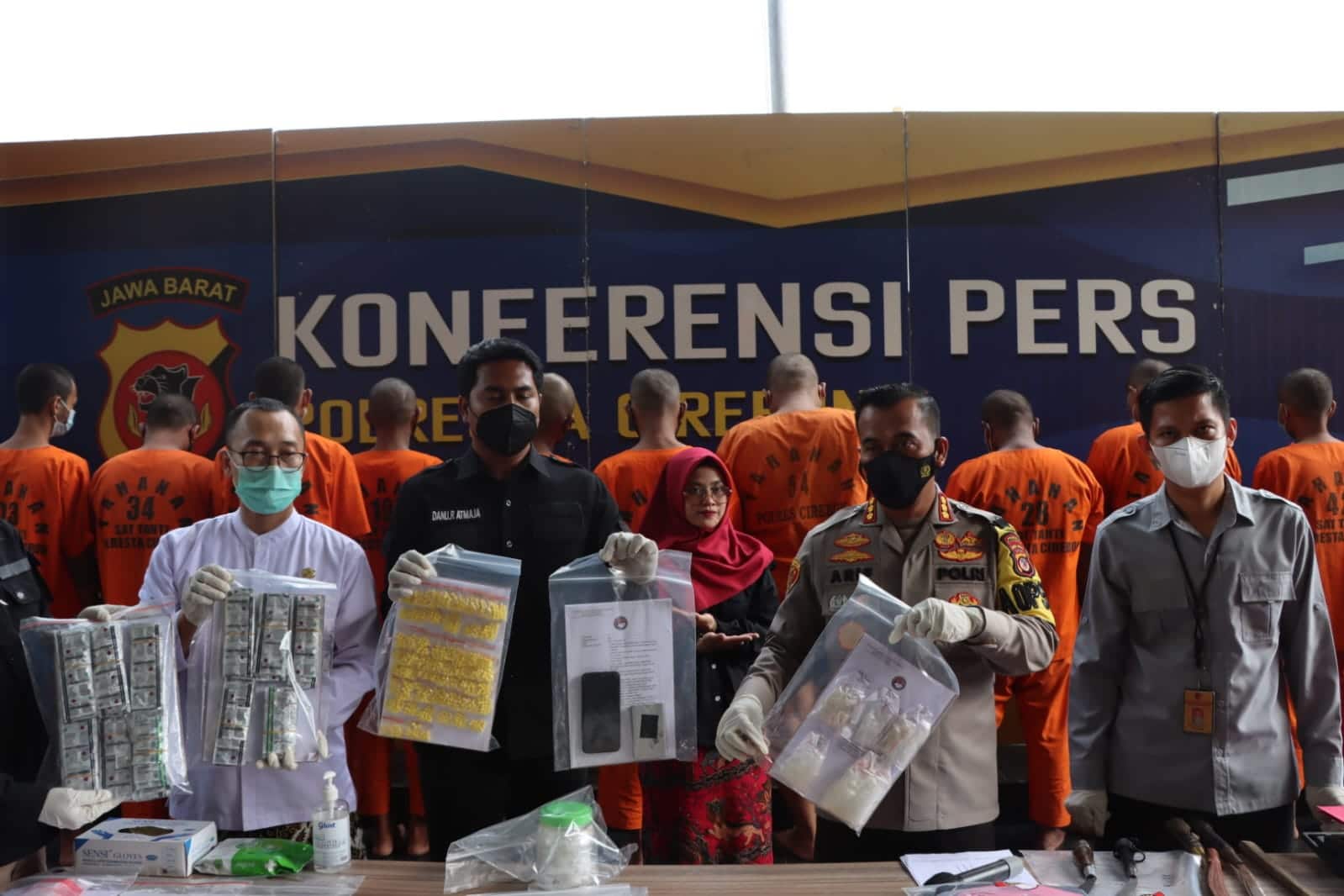 Satrekoba Polresta Cirebon Sukses Ungkap Kasus Peredaran Narkoba, 4 Tersangka Berhasil Diamankan