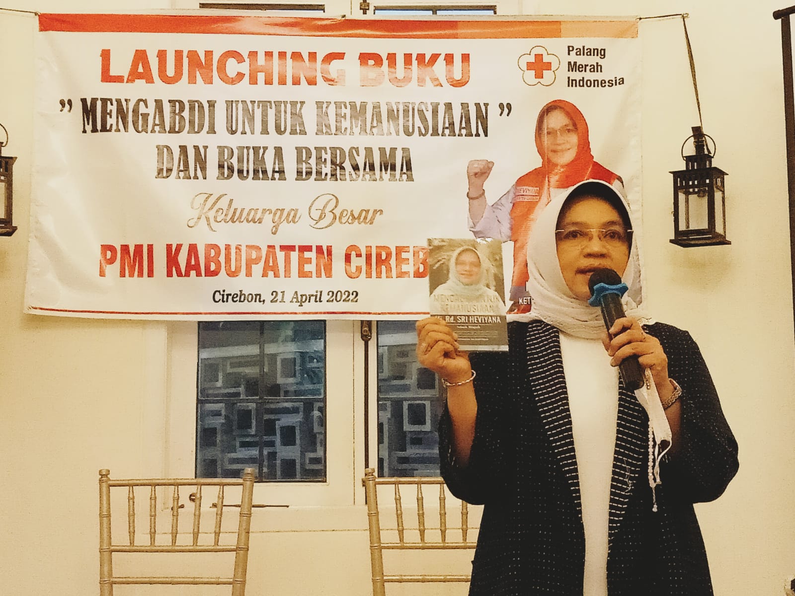 R Sri Heviyana Kembali Luncurkan Buku Tepat di Hari Kartini 2022