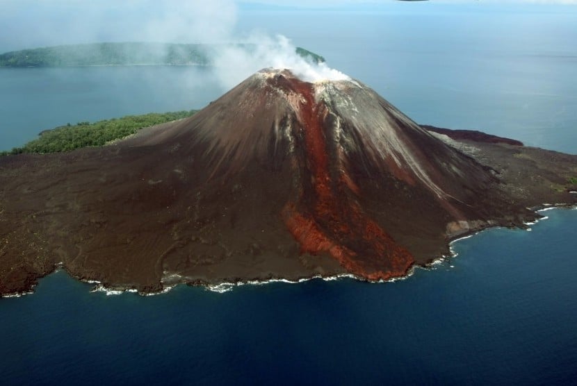 Erupsi Lagi, Ini Awal Mula Muncul Gunung Anak Krakatau