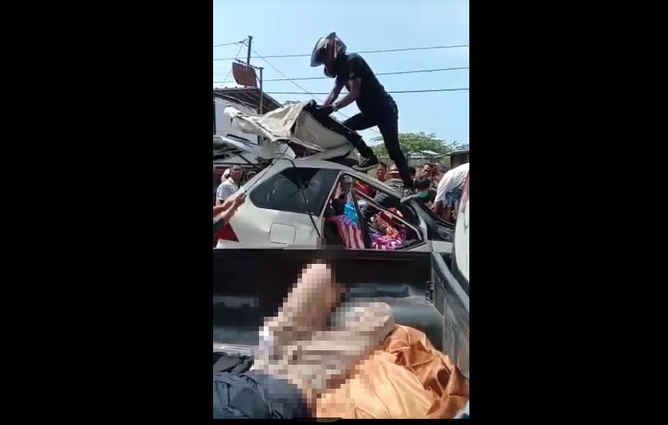 Proses Evakuasi Korban Tabrakan Toyota Avanza di Playangan Cirebon Berlangsung Dramatis