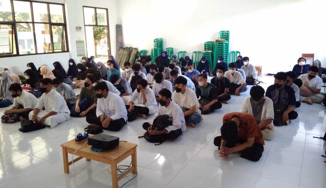 SMK Informatika Al Irsyad Al Islamiyyah Gelar Pesantren Ramadan