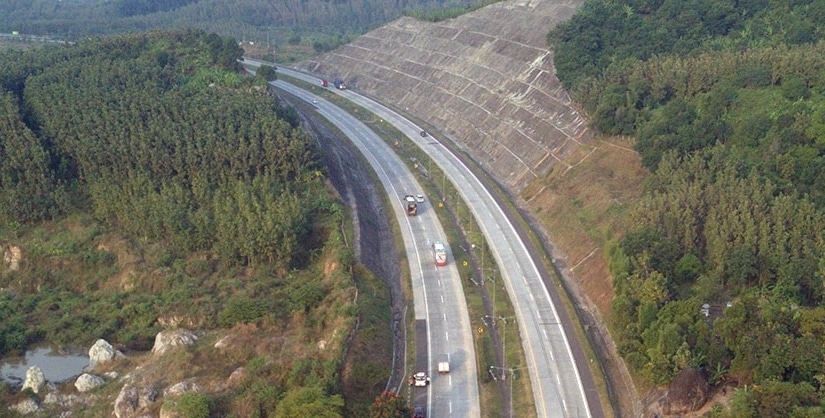 Sepekan Jelang Lebaran, Sudah 16 Ribu Kendaraan Melewati Tol GT Palimanan