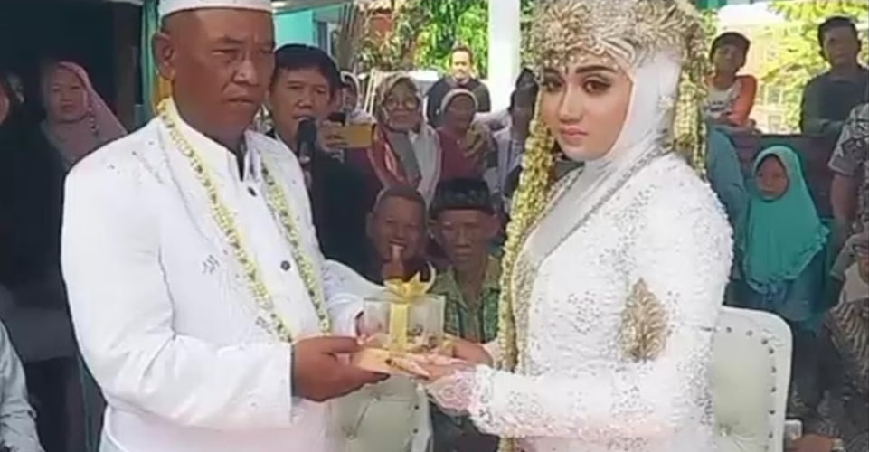 Pernikahan Kakek di Subang, Usianya 71 Tahun, Persunting Gadis 19 Tahun