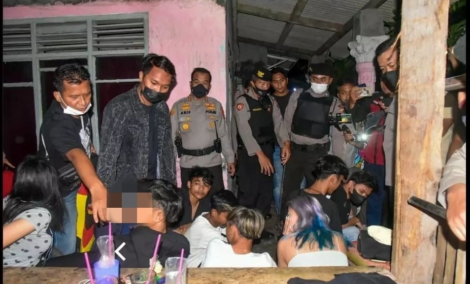 Markas GBR di Cirebon Timur Digerebek Polisi, Wanita Berambut Biru Ikut Keciduk