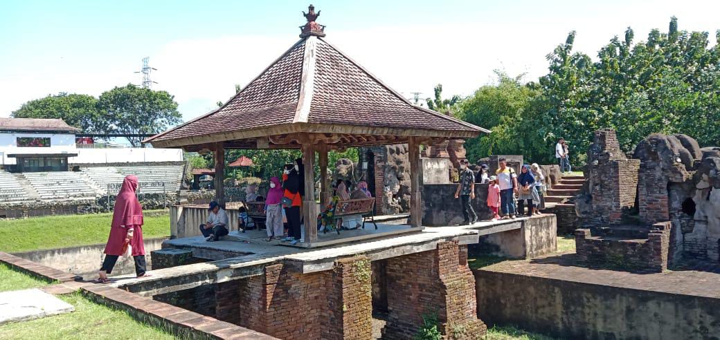 Goa Sunyaragi Ramai Dikunjungi Wisatawan, 70 Persen dari Luar Kota