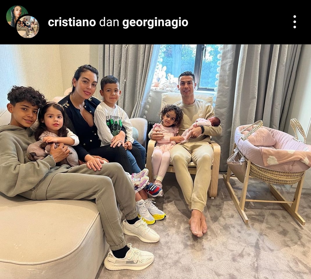 Usai Melahirkan, Georgina Rodriguez dan Cristiano Ronaldo Umumkan Nama si Bayi