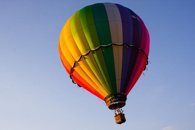 Balon Udara Pemuda Insyaf Terbang Nyasar, Nyaris Bakar Rumah Warga