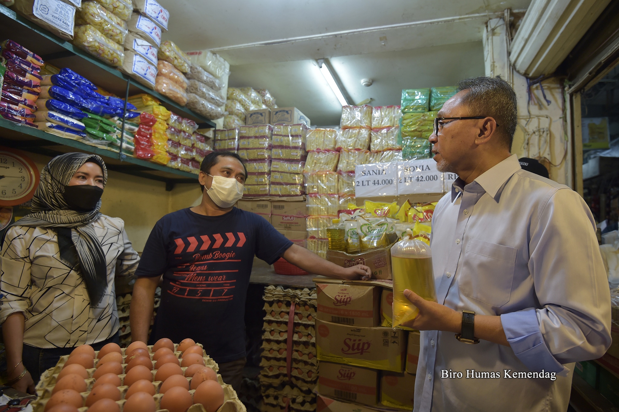 Pasca Dilantik, Mendag Zulhas Langsung Sidak Harga Minyak Goreng Curah