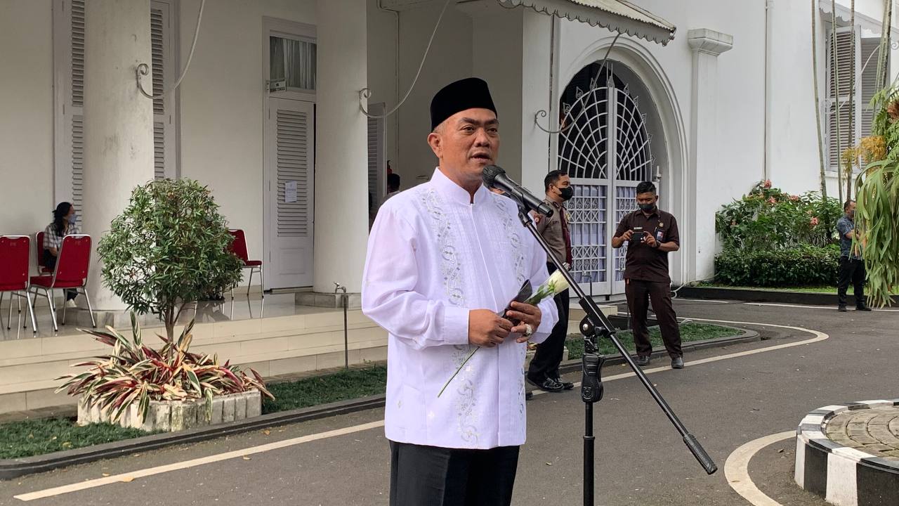 Walikota Cirebon Takziah Eril: Kami Merasakan Perasaan yang Sulit Diungkapkan