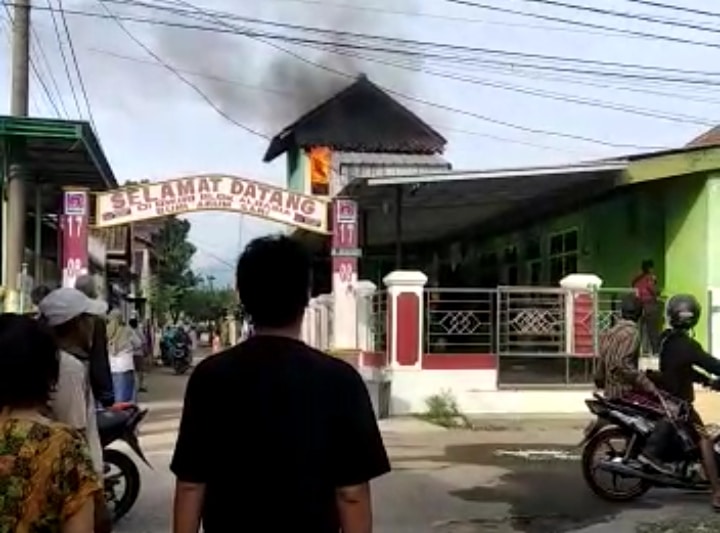 Diduga Akibat Puntung Rokok, Masjid di Arumsari Kebakaran