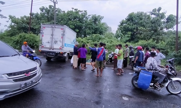 Kecelakaan di Losarang Indramayu, Pengemudi Motor Terlindas Truk Box
