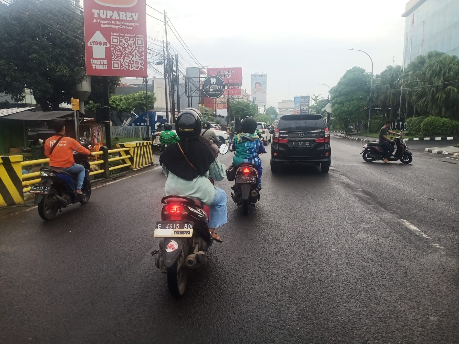 Naik Motor Pakai Sendal Jepit Tidak akan Ditilang, Begini Penjelasan Kapolres Cirebon Kota