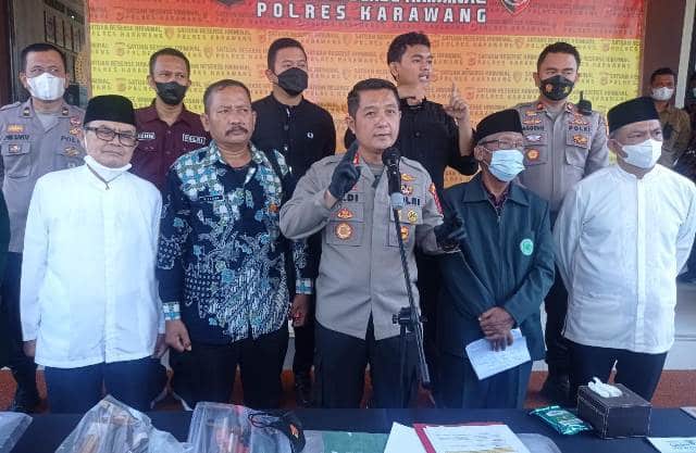 Konvoi di Karawang, Dua Pimpinan Khilafatul Muslimin Ditangkap