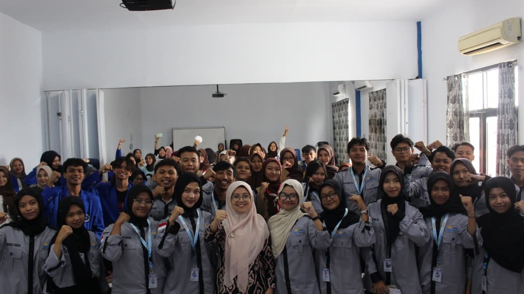 Sukses Gelar Seminar Pengembangan Karakter