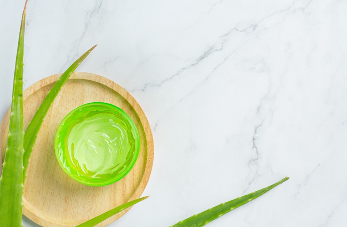 Wajah Glowing Hanya dengan Lidah Buaya! 6 Rahasia Masker Ini Bikin Kulit Kamu Mulus