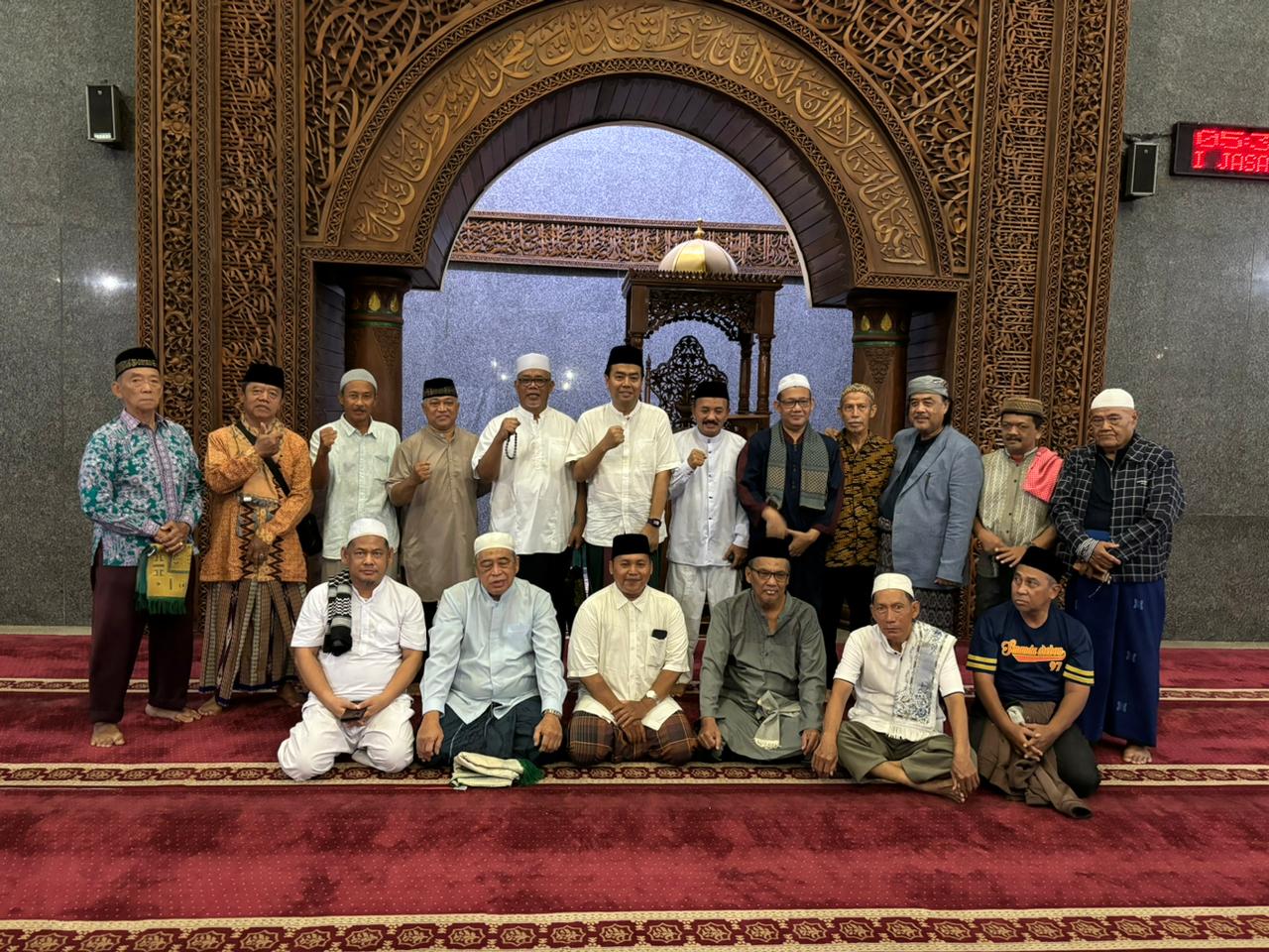 Suhendrik Gabung Gemas di Masjid At Taqwa, Ketemu Tokoh Kota Cirebon