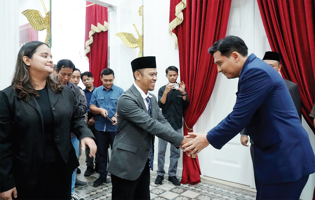 Direksi Baru PT BWI Teken Kontrak, Lucky Hakim Beri Target: Tak Tercapai Harus Mundur 