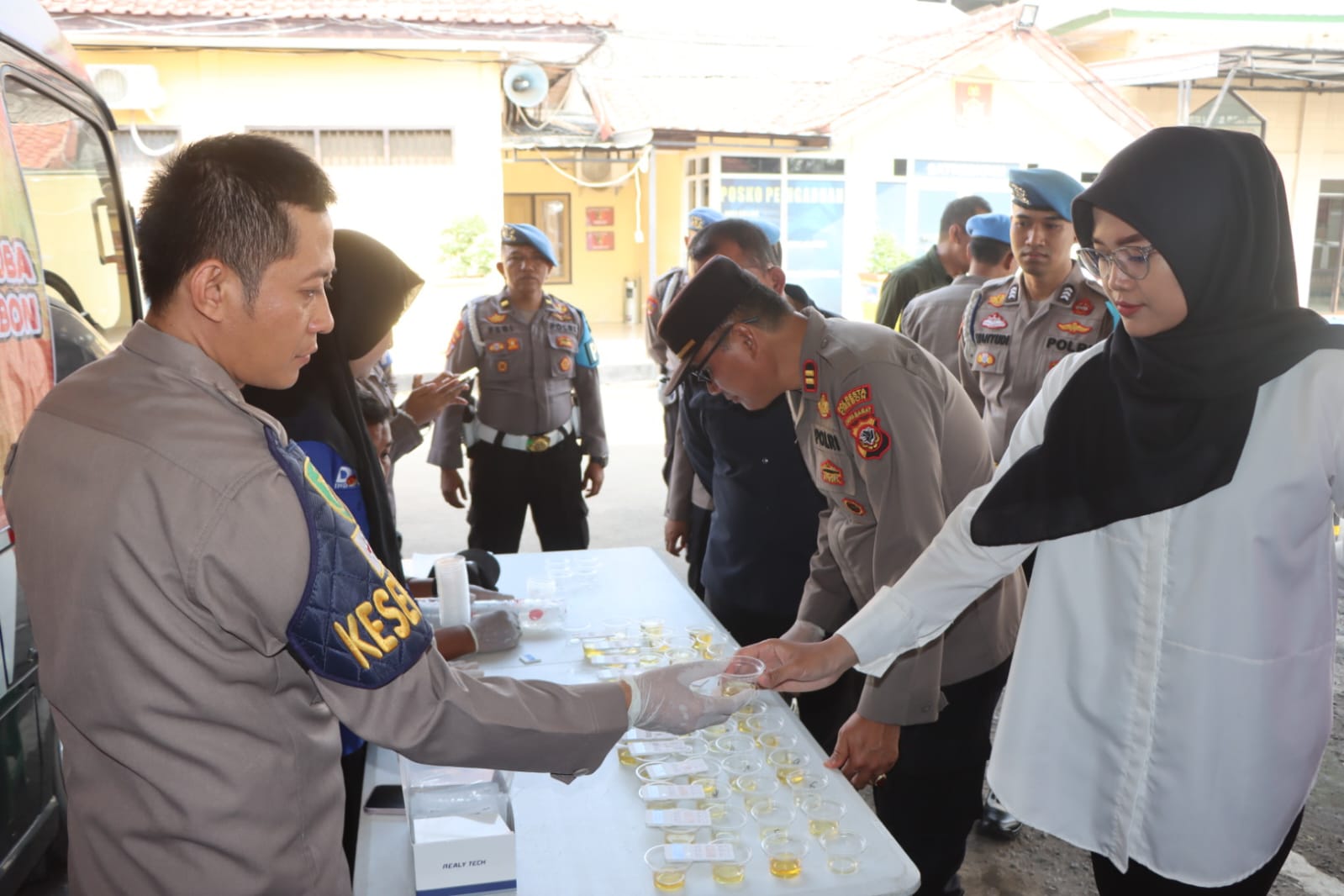 Cegah Penyalahgunaan Narkoba di Kalangan Anggota Polri, Satreskrim Polresta Cirebon Gelar Tes Urine