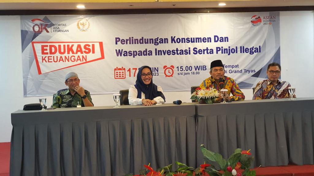 OJK Ingatkan Bahaya Pinjol Ilegal 