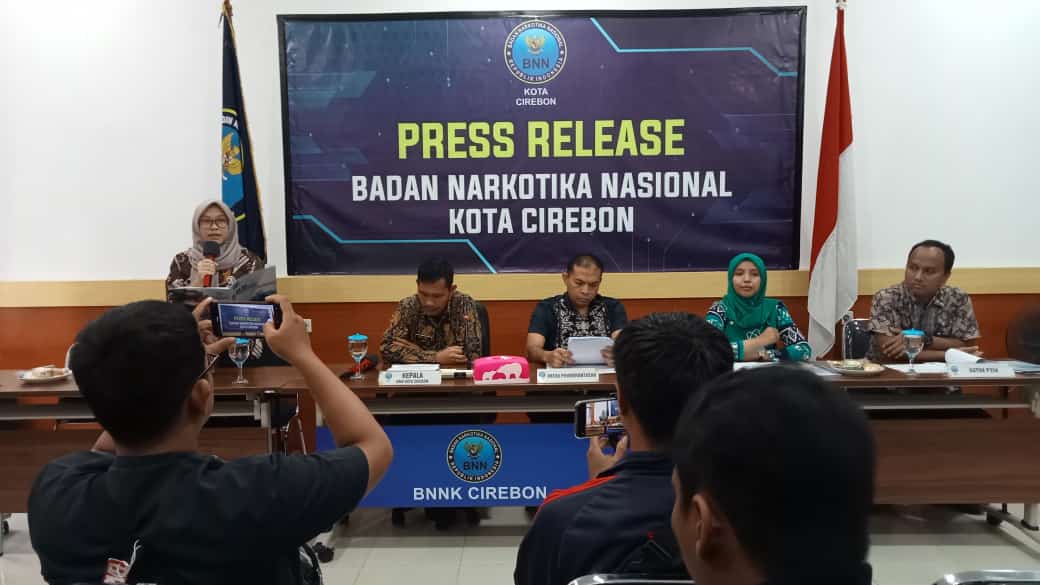 Berantas Narkoba, BNN Kota Cirebon Kampanyekan War On Drugs