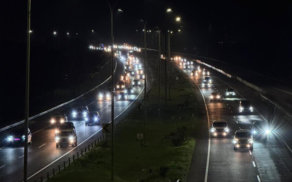 Arus Balik Tol Cipali Naik 88 Persen, Malam Ini 87 Ribu Kendaraan Mengarah ke Jakarta