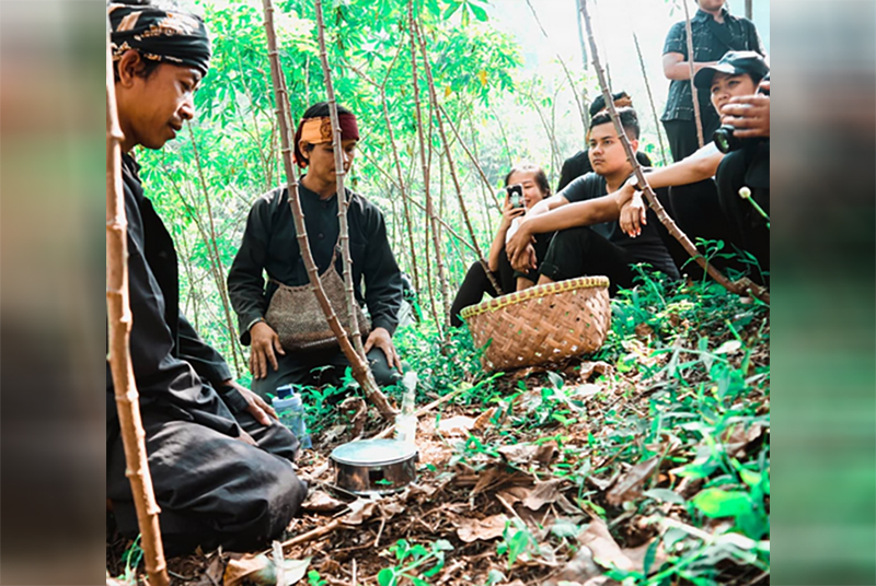 Diapit 3 Gunung, Kampung Unik di Jawa Barat yang Satu Ini Warganya Tidak Pernah Makan Nasi