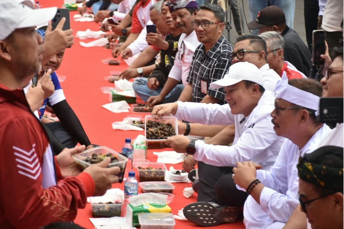 Festival Ngecrok Tutut Angkat Kuliner Unik Kuningan Jadi Peluang Ekonomi Desa