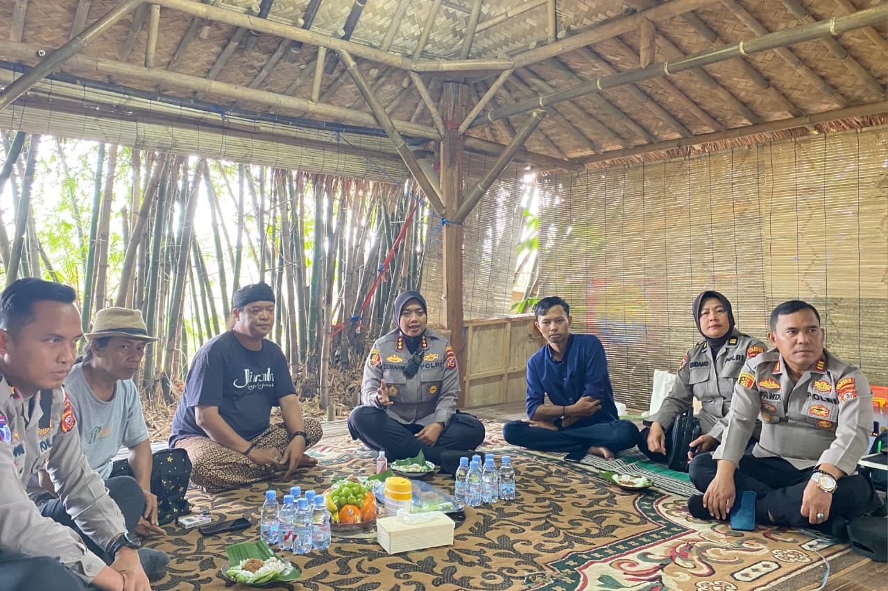 Polresta Cirebon dan Komunitas Seniman Cirebon Duduk Bareng Susun Agenda