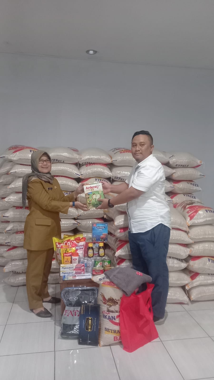 150 Lansia Terima Bantuan Atensi