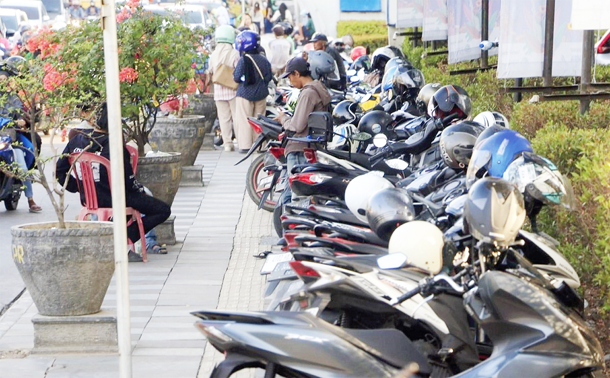 Retribusi Parkir Kota CIrebon Tidak Pernah Tembus Tagrget, Dishub: Jukir Liar Tidak Bisa Dibina