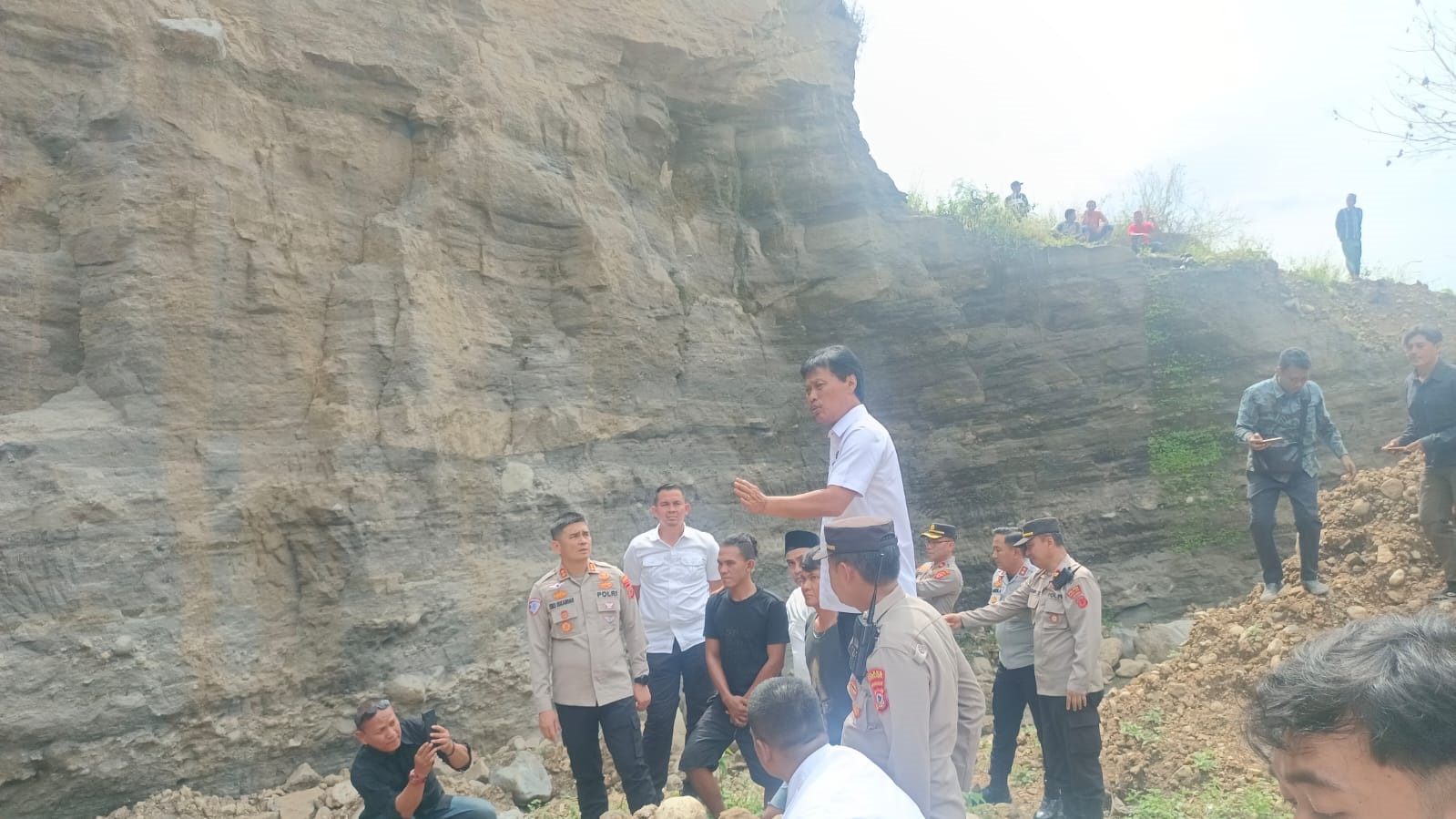 Walikota Cirebon Tutup Galian C, Bakal Dibangun Saluran Sungai di Jalur Akses