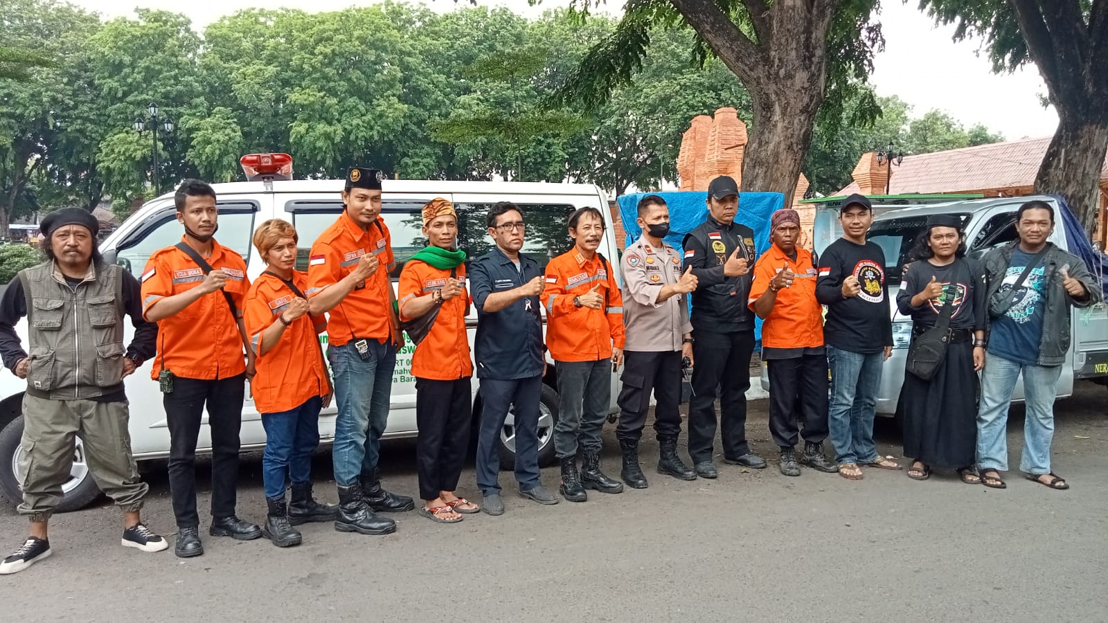Peduli Korban Gempa Cianjur, Macan Ali Cirebon Kirim Tim Relawan dan Logistik