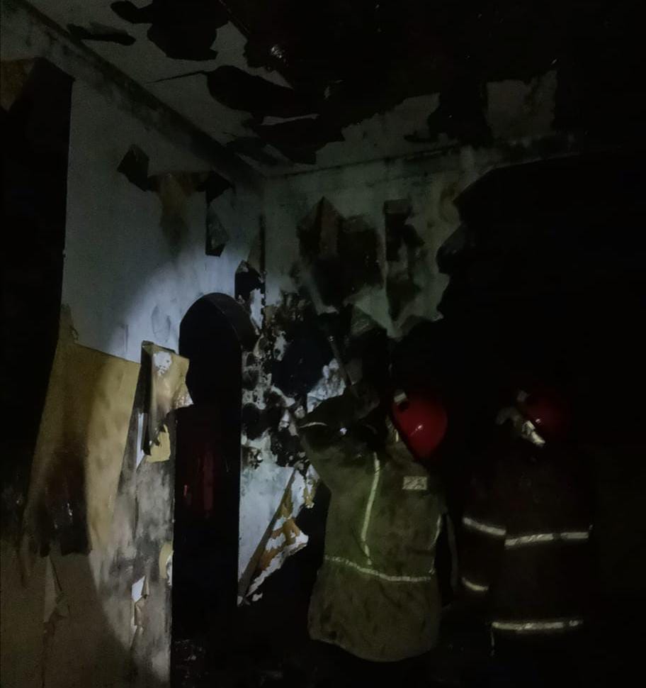 Detik-Detik Rumah Warga Beberan Palimanan Dilalap Api! Kerugian Capai Rp250 Juta