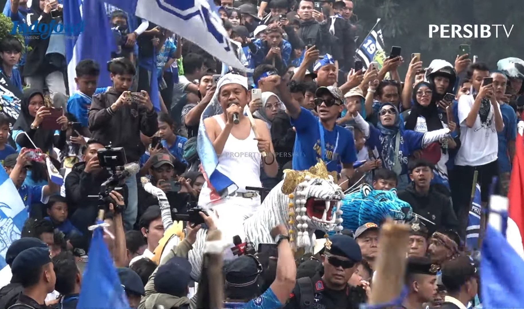 WOW! KDM Sawer Rp 1Miliar Buat Persib Bandung, Rogoh Kocek Pribadi